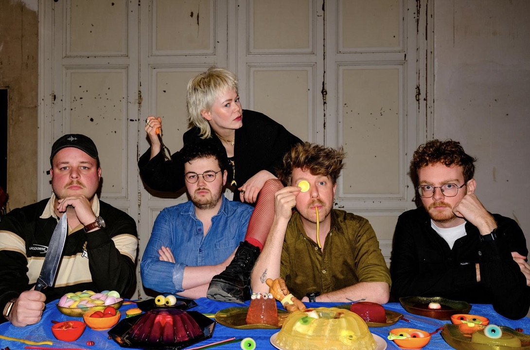 Blonde Friction band photo